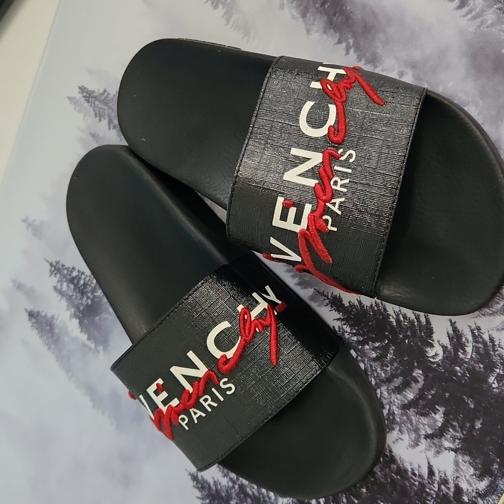 Givenchy Men's slides